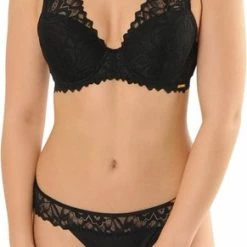 SAPPH - Flora String Zwart - Maat L - Zwart - Dames 15 SAPPH - Flora String Zwart - Maat L - Zwart - Dames -Lingerie-Dames-Badmode Winkel 291x840