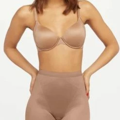 Spanx Thinstincts 2.0 Mid Thigh Short | Kleur Café Au Lait (Dark Nude) I Maat S -Lingerie-Dames-Badmode Winkel 447x840 5
