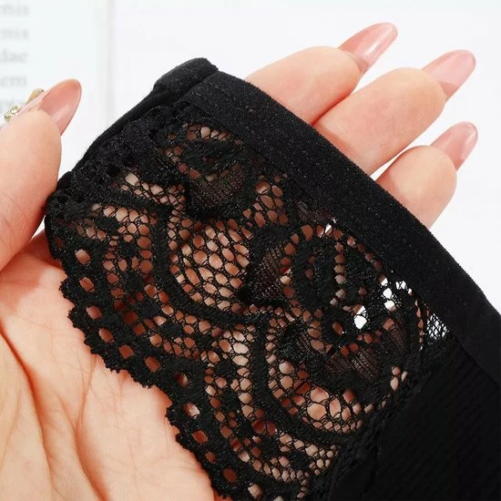 Merkloos Katoenen Dames String Met Sexy En Delicate Kant Op De Taille - Black & White Thong - Sexy Lingerie - Hoge Kwaliteit Katoenen Slip - Dames Ondergoed - Maat S 8 Merkloos Katoenen Dames String Met Sexy En Delicate Kant Op De Taille - Black & White Thong - Sexy Lingerie - Hoge Kwaliteit Katoenen Slip - Dames Ondergoed - Maat S - Afbeelding 8