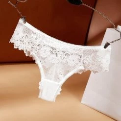 Merkloos Vrouw Kant Ondergoed - Zwart&Wit Strings - Gratis Vervoer- Kanten Lingerie - Transparante Thong Uitgehold - Maat L -Lingerie-Dames-Badmode Winkel 550x550 96