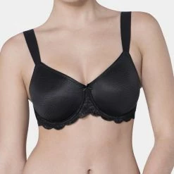 Triumph Essential Minimizer WX Beha - Zwart - Maat E75 -Lingerie-Dames-Badmode Winkel 550x611 93