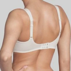 Triumph Essential Minimizer WX Beha - Vanille - Maat D90 -Lingerie-Dames-Badmode Winkel 550x619