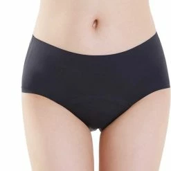 Bamboozy Menstruatie Ondergoed Hipster Naadloos 4-laags Emma Maat 2XL 44-46 Zwart Period Underwear Duurzaam Menstrueren Incontinentie Zero Waste -Lingerie-Dames-Badmode Winkel 550x621 1