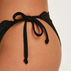 Hunkemöller Dames Badmode Brazilian Bikinibroekje Scallop - Zwart - Maat M -Lingerie-Dames-Badmode Winkel 550x660 459
