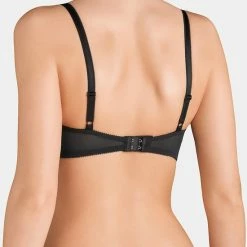 Triumph Amourette Spotlight WHP X Beha - Zwart - Maat B75 -Lingerie-Dames-Badmode Winkel 550x674 1