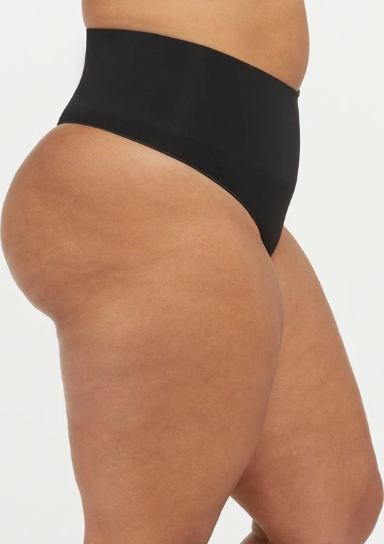 Spanx EcoCare Seamless Shaping - String - Kleur Zwart - Maat L 4 Spanx EcoCare Seamless Shaping - String - Kleur Zwart - Maat L - Afbeelding 4