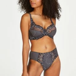 Hunkemöller Hoge Slip Diva - Maat 2XL -Lingerie-Dames-Badmode Winkel 550x781 1