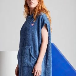 Merkloos Ponchy - Surf Poncho - Handdoek Poncho - Azul Velho - Maat Groot - Uniseks - Katoen -Lingerie-Dames-Badmode Winkel 550x825 15